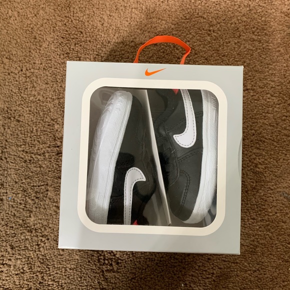 NIKE AIR FORCE 1 CRIB SHOES - Picture 2 of 3